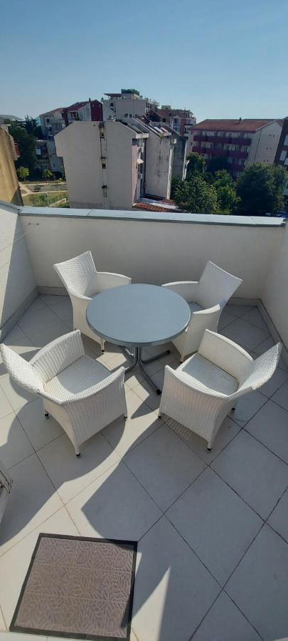 Suncani Apartman 1-Vila Amfora Budva Exteriör bild