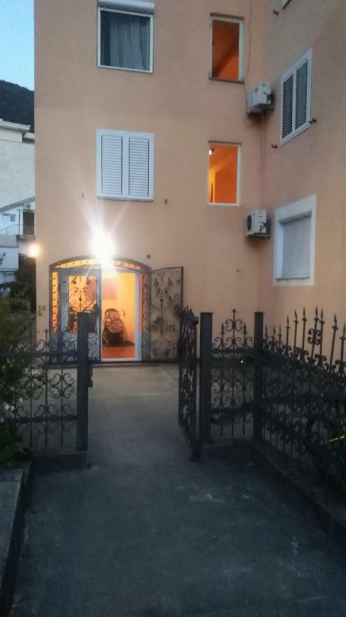 Suncani Apartman 1-Vila Amfora Budva Exteriör bild